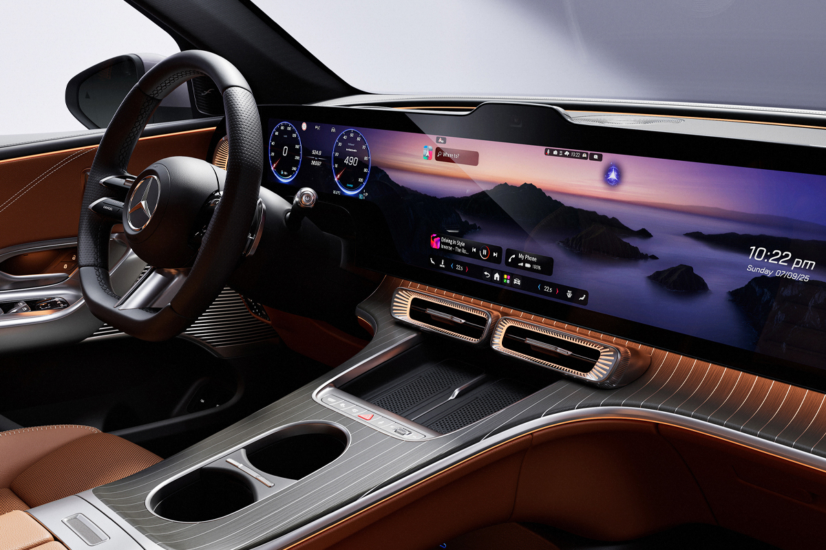 TECHNOLOGIE & KONNEKTIVITÄT